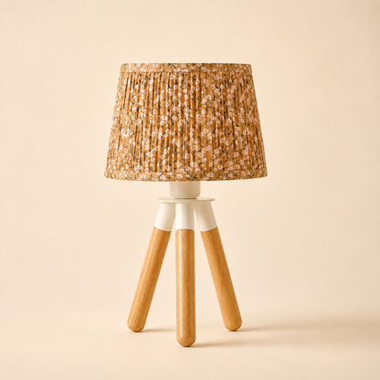 Lampe de chevet trépied en bois — abat-jour en lin