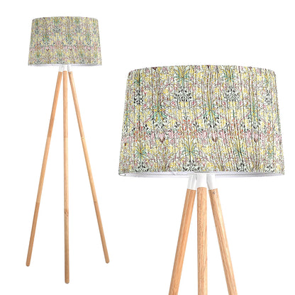 Lampadaire trépied en bois — abat-jour en tissu
