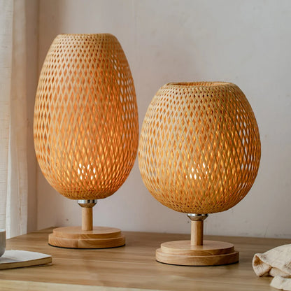 Lampe de chevet en bambou tressé — fait main