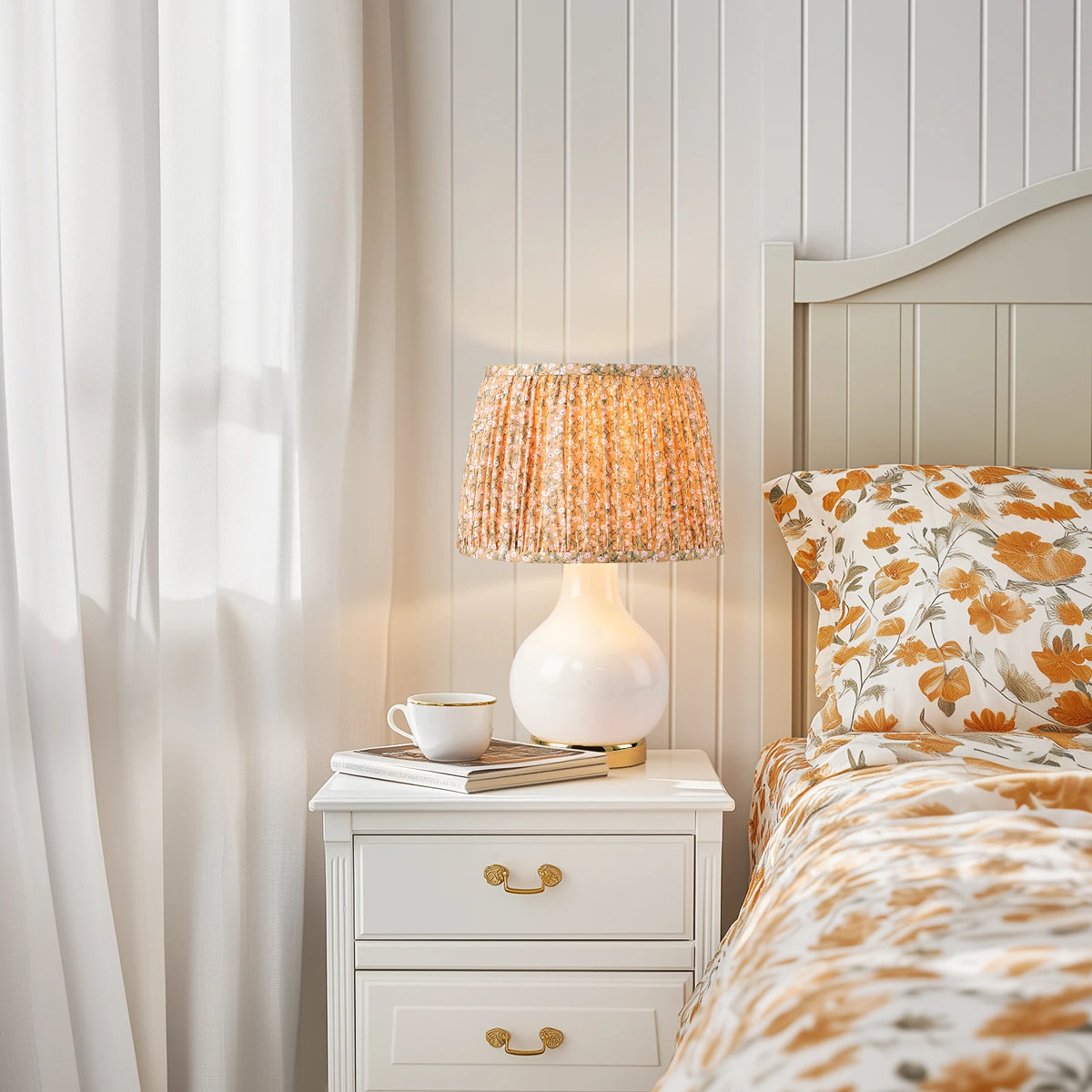 Lampe de chevet en verre — abat-jour tissu floral