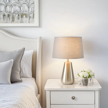 Lampe à poser en métal — abat-jour en lin blanc